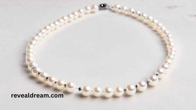 White Pearl Necklace