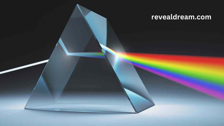 Science Behind the Lunar Halo